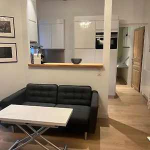 magnifique-appartement-au-cur-du-8e.fr-paris.fr/